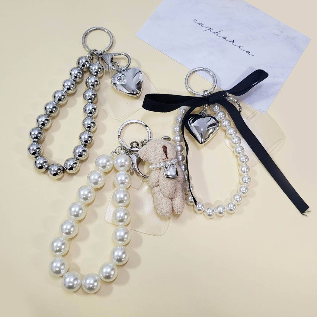 Lovely Pearl Bow Charm Keychain
